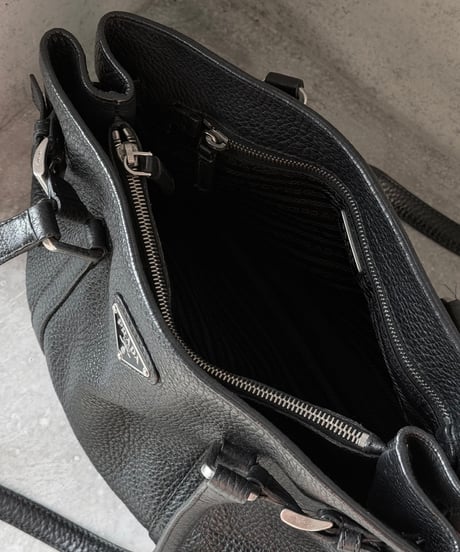 PRADA　ヴィッテロダイノレザーバッグ