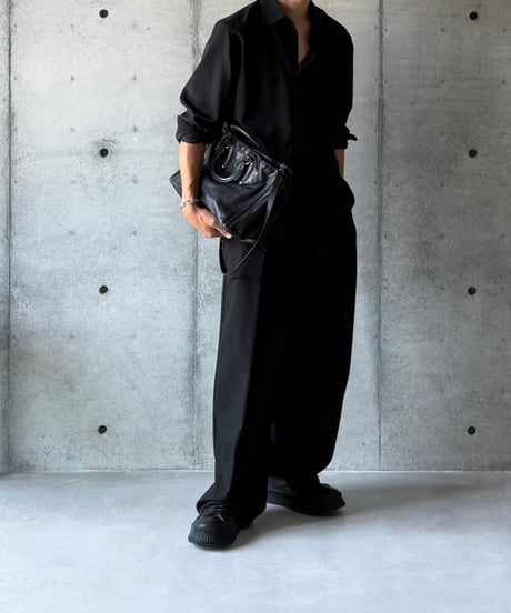 PRADA カーフレザーバッグ