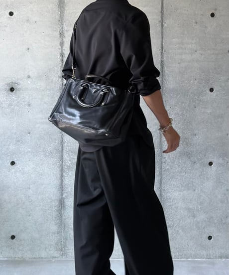 PRADA カーフレザーバッグ