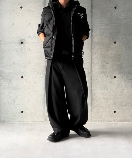 PRADA フーディダウンベスト