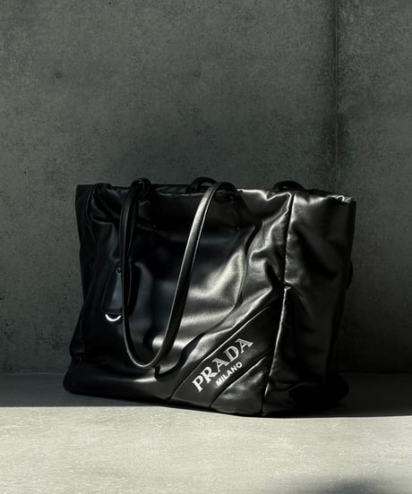 PRADA MILANO レザー パデッド トートバッグ