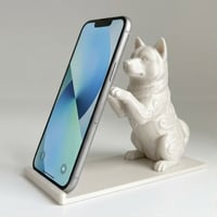犬（秋田犬）のスマホスタンド 卓上 シルクホワイト