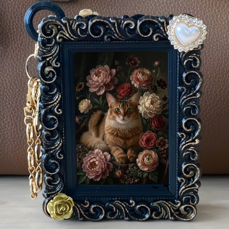 猫（ソマリ）バッグチャーム 花の油絵風アート ブラック額縁