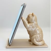 猫（エキゾチックショートヘア）のスマホスタンド 卓上 シルクゴールド