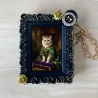 猫（チンチラペルシャ）バッグチャーム ルネサンス風 ブラック額縁デザイン