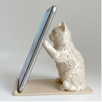 猫（バーマン）のスマホスタンド 卓上 シルクホワイト