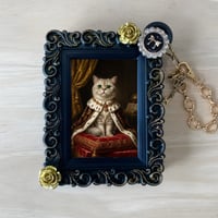 猫（チンチラペルシャ）バッグチャーム ルネサンス風 ブラック額縁デザイン