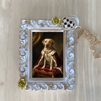 犬（ラブラドールレトリバー）バッグチャーム ルネサンス風 ホワイト額縁デザイン