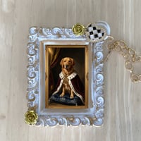 犬（ゴールデンレトリバー）バッグチャーム ルネサンス風 ホワイト額縁デザイン