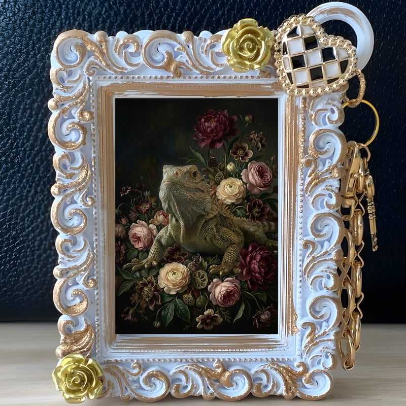 イグアナ（トゲオイグアナ）バッグチャーム 花の油絵風アート ホワイト