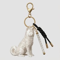 犬（秋田犬）のキーホルダー ミニチュア シルクホワイト