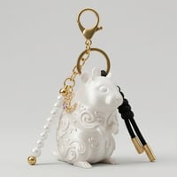 ハムスター（キンクマハムスター）のキーホルダー ミニチュア シルクホワイト