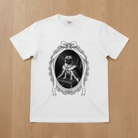 犬（パグ）半袖Tシャツ ルネサンス風モノクロアート ホワイト 男女兼用