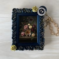 ハムスター（キャンベルハムスター）バッグチャーム 花の油絵風アート ブラック額縁