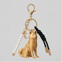 犬（秋田犬）のキーホルダー ミニチュア シルクゴールド