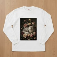 猫（チンチラペルシャ）長袖Tシャツ 花の油絵風アート ホワイト 男女兼用