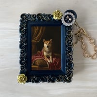 犬（柴犬）バッグチャーム ルネサンス風 ブラック額縁デザイン