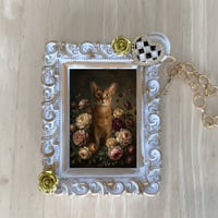 猫（アビシニアン）バッグチャーム 花の油絵風アート ホワイト額縁