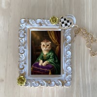 猫（スコティッシュフォールド）バッグチャーム ルネサンス風 ホワイト額縁デザイン