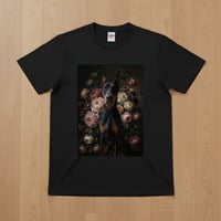 犬（ドーベルマン）半袖Tシャツ 花の油絵風アート ブラック 男女兼用