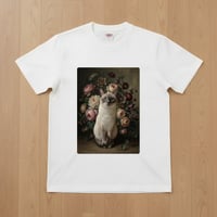 猫（シャム猫）半袖Tシャツ 花の油絵風アート ホワイト 男女兼用