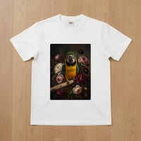 インコ（ルリコンゴウインコ）半袖Tシャツ 花の油絵風アート ホワイト 男女兼用
