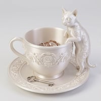 猫（ロシアンブルー）のアクセサリートレイ 小物入れ シルクホワイト