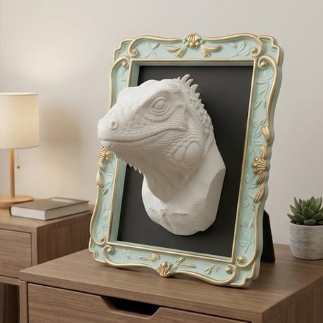イグアナ（レッドイグアナ）の壁掛けレリーフ 3Dプリント 白PLA インテリア