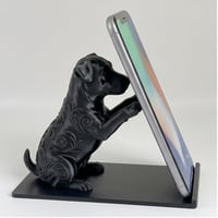 犬（ジャックラッセルテリア）のスマホスタンド 卓上 シルクブラック