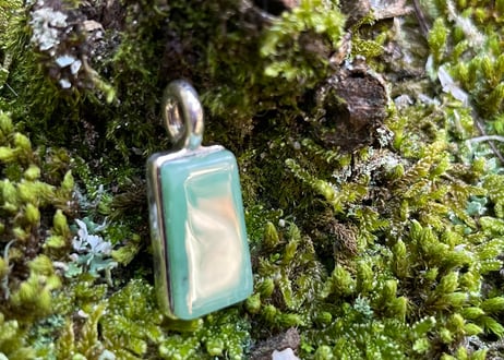 糸魚川翡翠　金山谷　シルバー925ペンダントトップ　ミントグリーン　15mm / Itoigawa Jadeite Silver Pendant