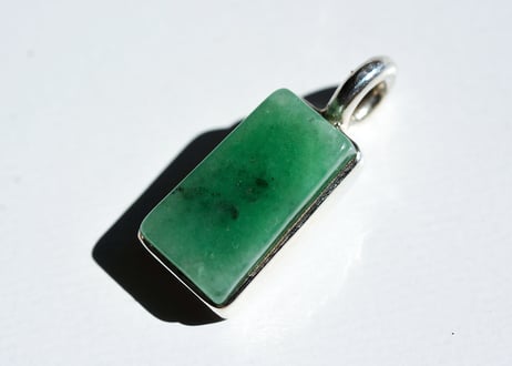 糸魚川翡翠　金山谷　シルバー925ペンダントトップ　ミントグリーン　15mm / Itoigawa Jadeite Silver Pendant