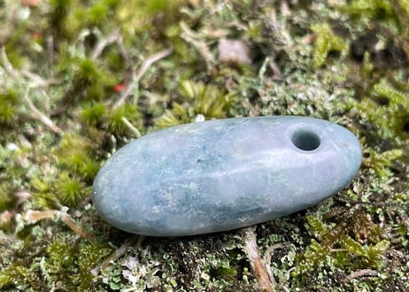 糸魚川翡翠　垂飾　青灰色・水色　5.95g / Itoigawa Jadeite SUISHOKU