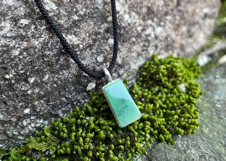 糸魚川翡翠　金山谷　シルバー925ペンダントトップ　ミントグリーン　15mm / Itoigawa Jadeite Silver Pendant