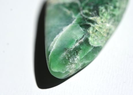 糸魚川翡翠 牙型大珠 34mm｜縄文古代造形 / Itoigawa Jadeite TAISHU