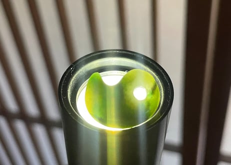 糸魚川翡翠　勾玉　若草色　18mm / Itoigawa Jadeite MAGATAMA