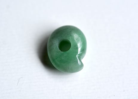 糸魚川翡翠　Tiny 勾玉　12mm / Itoigawa Jadeite Tiny MAGATAMA