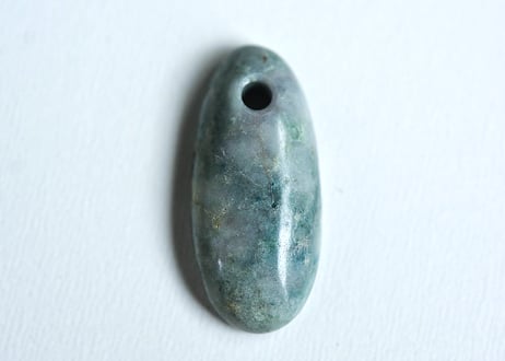 糸魚川翡翠　垂飾　青灰色・水色　5.95g / Itoigawa Jadeite SUISHOKU