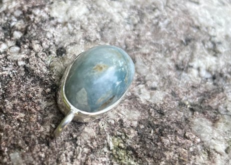 糸魚川翡翠　入りコン沢　シルバー925ペンダントトップ　楕円形　青・白・茶　22mm / Irikonsawa Blue Jadeite Silver Pendant