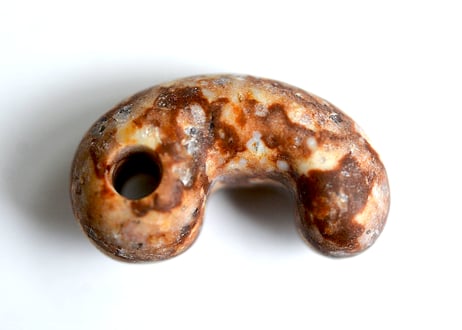 姫川薬石 沖縄型勾玉 29mm / Himekawa Yakuseki MAGATAMA | Natural Japanese Stone