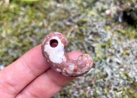 姫川薬石 沖縄型勾玉 29mm / Himekawa Yakuseki MAGATAMA | Natural Japanese Stone