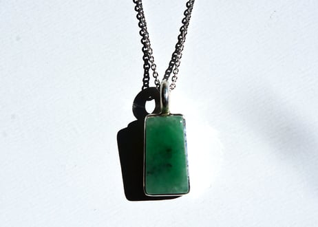 糸魚川翡翠　金山谷　シルバー925ペンダントトップ　ミントグリーン　15mm / Itoigawa Jadeite Silver Pendant