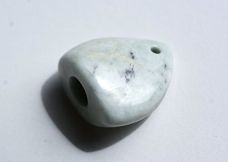 糸魚川翡翠　石笛　24.6g / Itoigawa Jadeite IWABUE