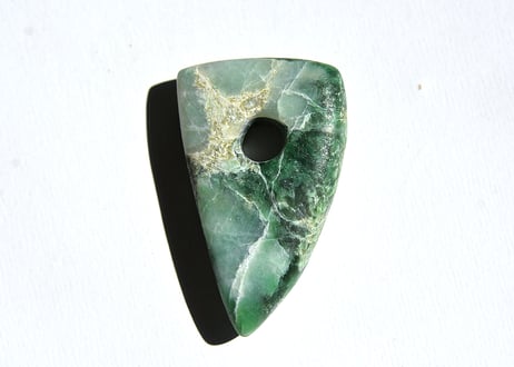 糸魚川翡翠 牙型大珠 34mm｜縄文古代造形 / Itoigawa Jadeite TAISHU