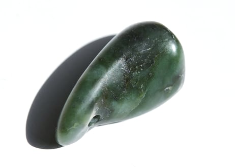 糸魚川ネフライト　石笛 IWABUE　深緑　39mm / Itoigawa Nephrite Japanese Stone Whistle