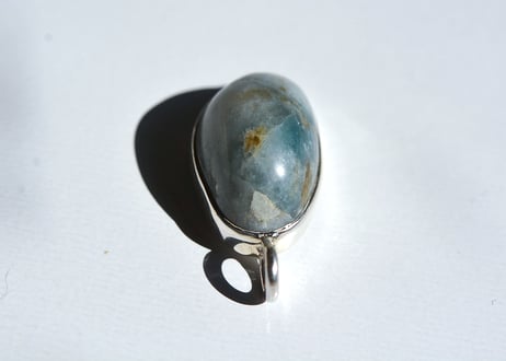 糸魚川翡翠　入りコン沢　シルバー925ペンダントトップ　楕円形　青・白・茶　22mm / Irikonsawa Blue Jadeite Silver Pendant