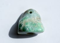 糸魚川翡翠　石笛　16.5g / Itoigawa Jadeite IWABUE