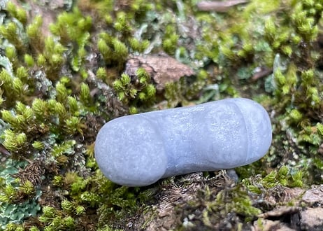 糸魚川翡翠 獣型勾玉 25mm / Itoigawa Jadeite Beast-Shaped MAGATAMA | Jomon Inspired Matte Finish