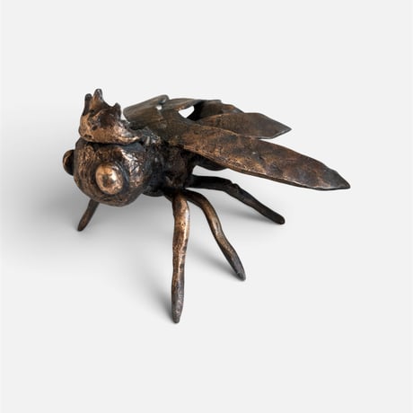 The Golden Queen -Bee-