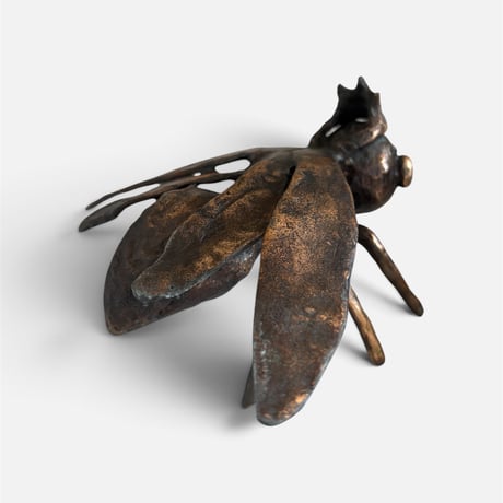 The Golden Queen -Bee-