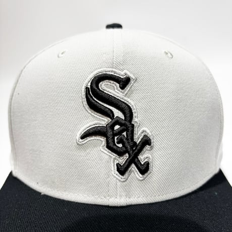 USA買付 Chicago White Sox Fanatics Line Drive Two-Tone Snapback Cap – Light Gray / Black　 US-24